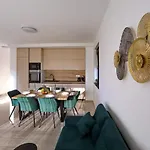 Apartman Sunny Oasis *