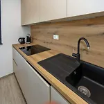 Sunny Oasis Apartman *