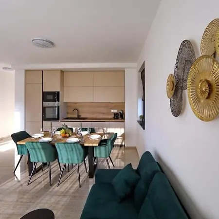 דירה Sunny Oasis *