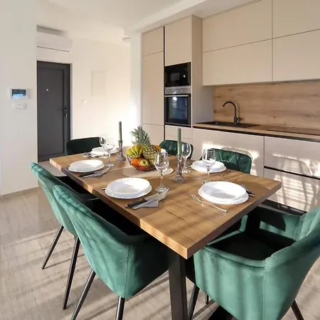 Sunny Oasis Apartment Bibinje