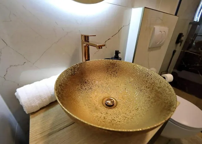 Sunny Oasis 公寓 比比涅