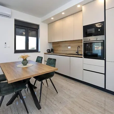 Apartment Sunny Oasis Bibinje