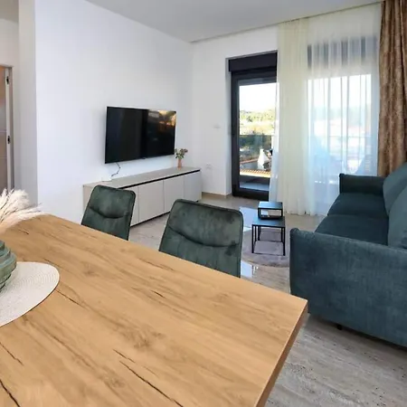 Apartment Sunny Oasis